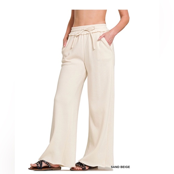 Zenana Outfitters Pants - 189 - Zenana Outfitters Cream Wide-Leg Fleece Pants